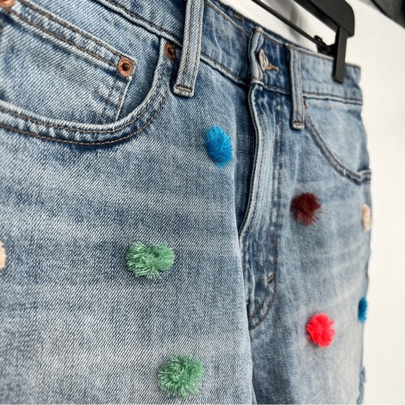 Lucky Brand Lucky Pins High Rise Multi Pom Pom Whiskered Light Wash Jean Shorts - Picture 4 of 12